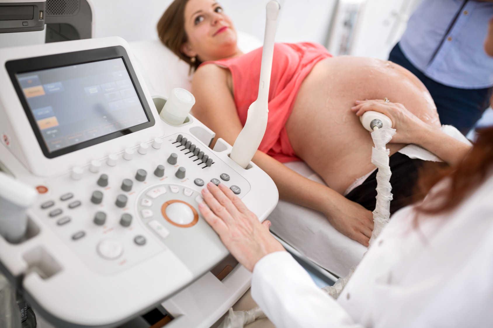 Что опреджеляется при УЗИ исследования на ранних сроках беременности